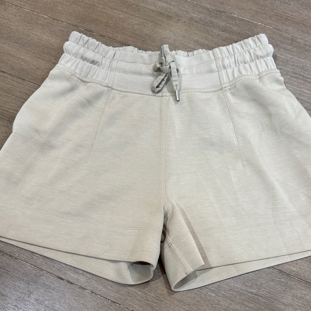Lululemon Athletica High Waist Cream Shorts
